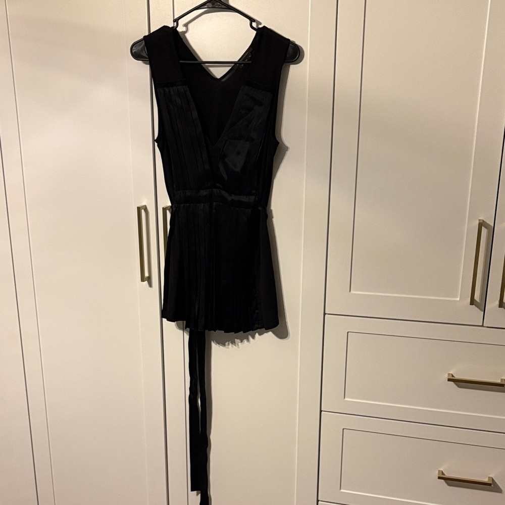 BCBG accordion silk tank top with tie waist